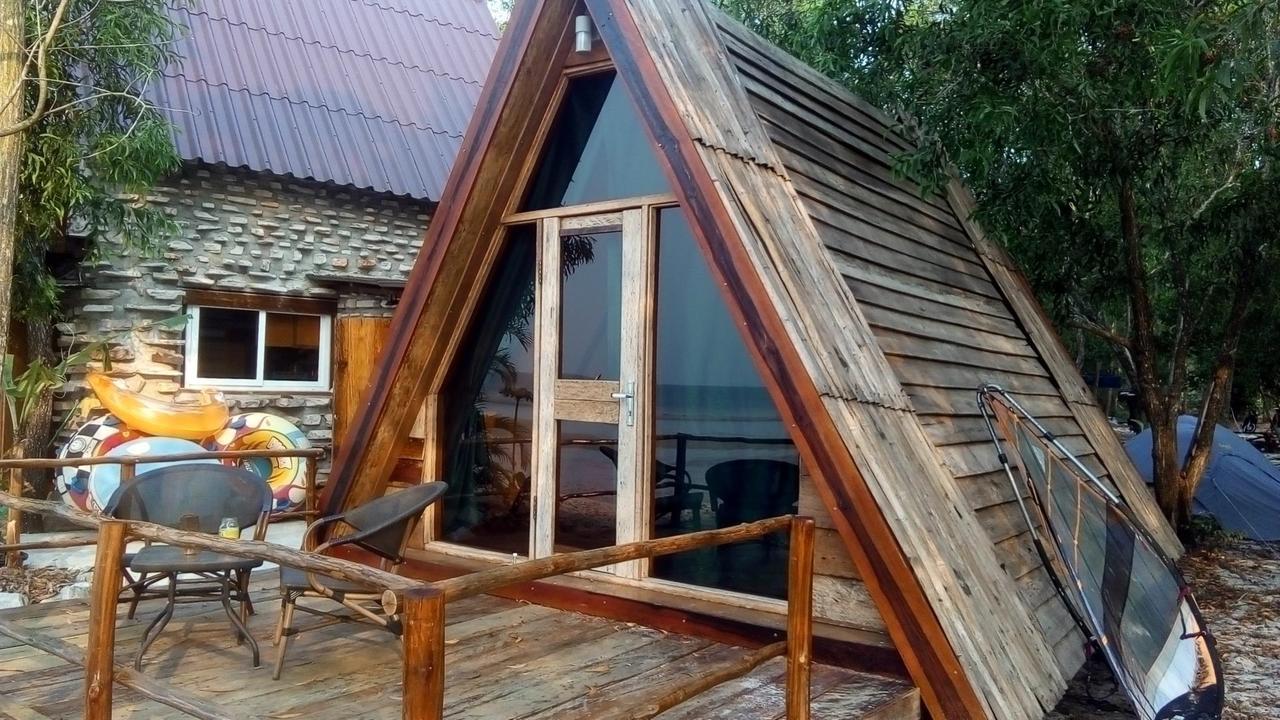 The Boarding House Hotel Sihanoukville Exterior photo
