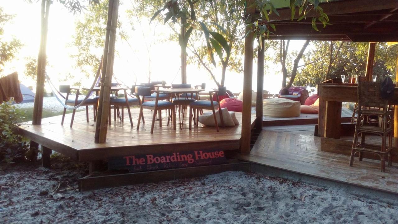 The Boarding House Hotel Sihanoukville Exterior photo