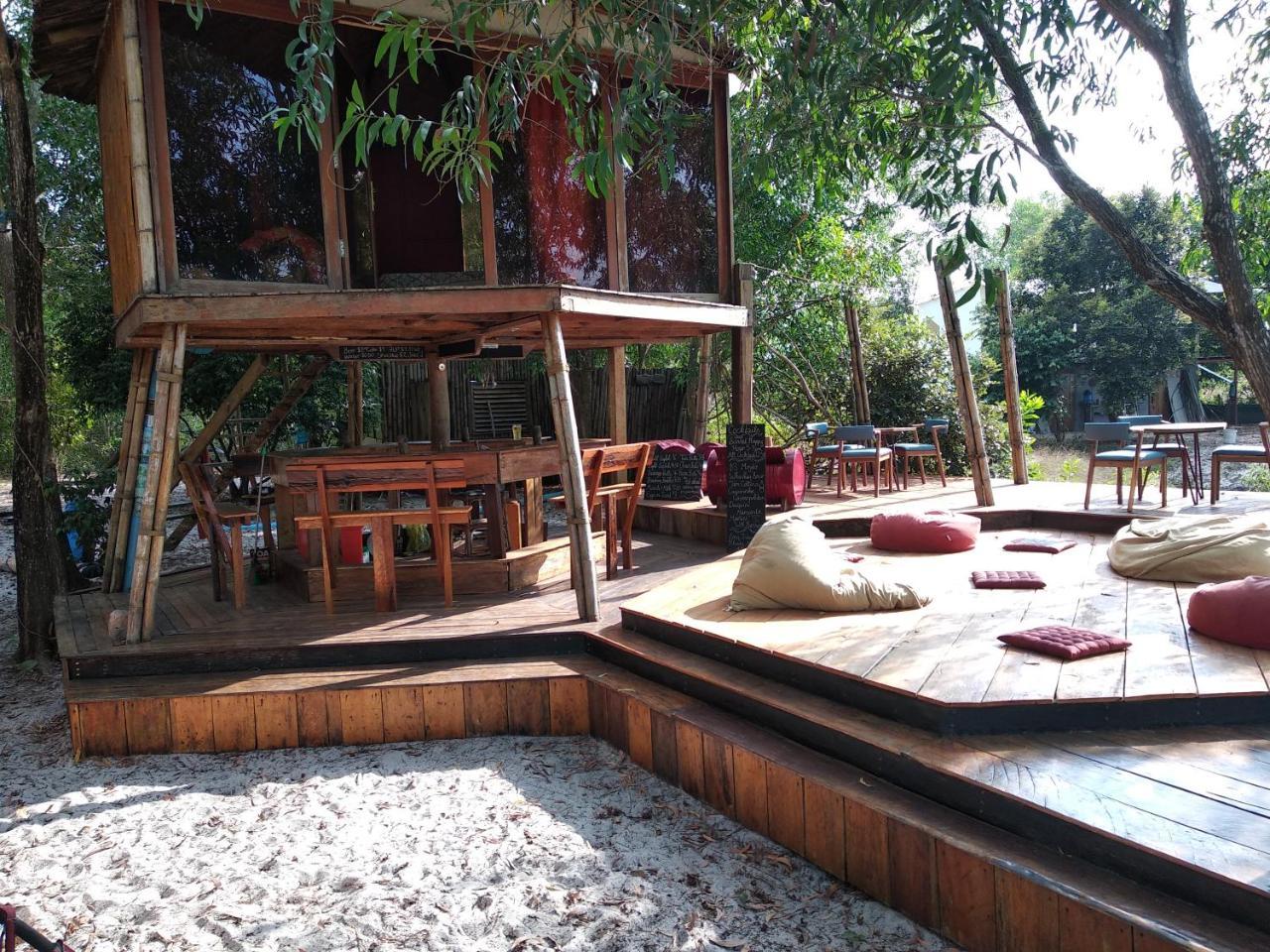 The Boarding House Hotel Sihanoukville Exterior photo